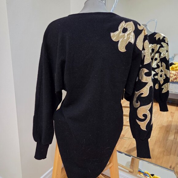 Vintage wool angora sweater with lamé appliqué large - Picture 3 of 5